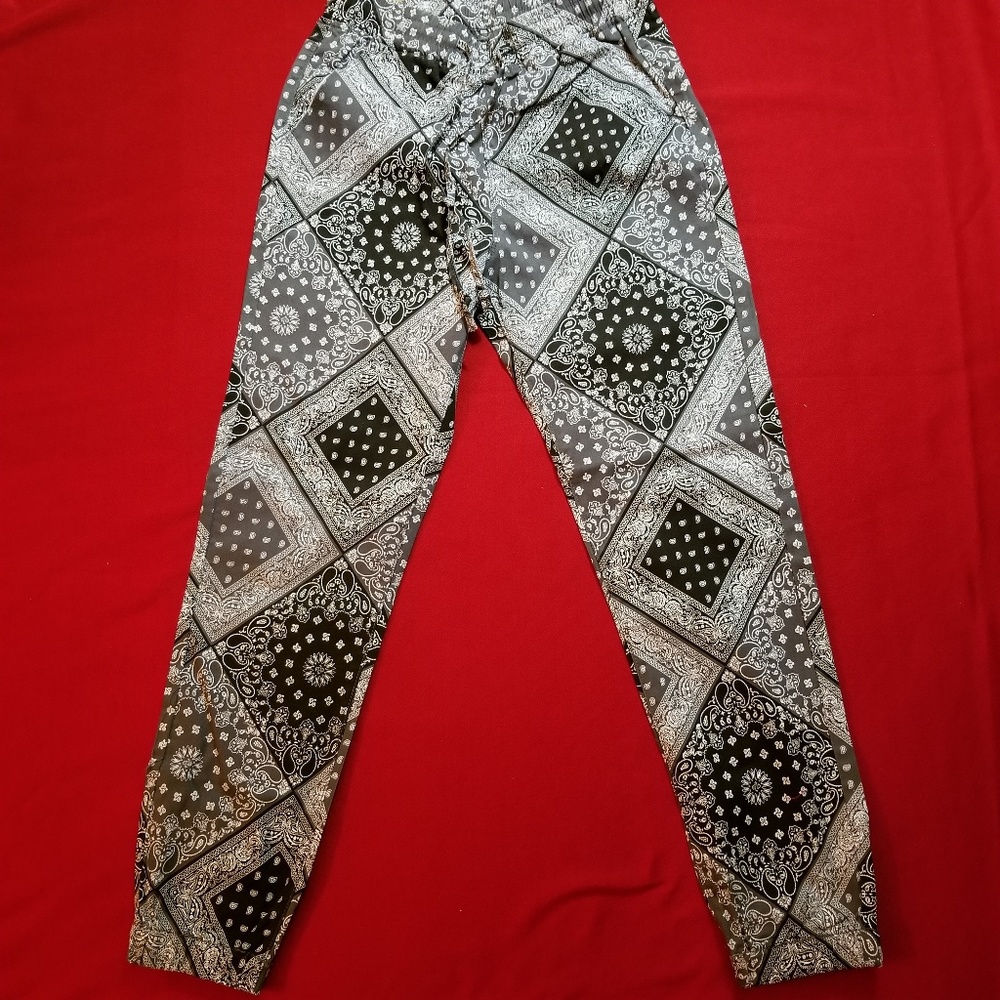 Unisex Jogger pants size M